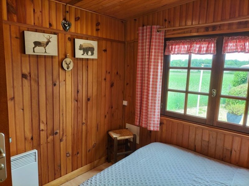 photo 17 Location entre particuliers Noyant chalet Pays de la Loire Maine et Loire chambre 1