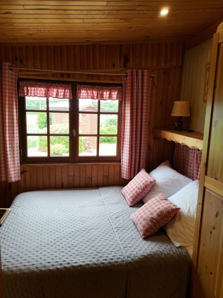 photo 16 Location entre particuliers Noyant chalet Pays de la Loire Maine et Loire chambre 1