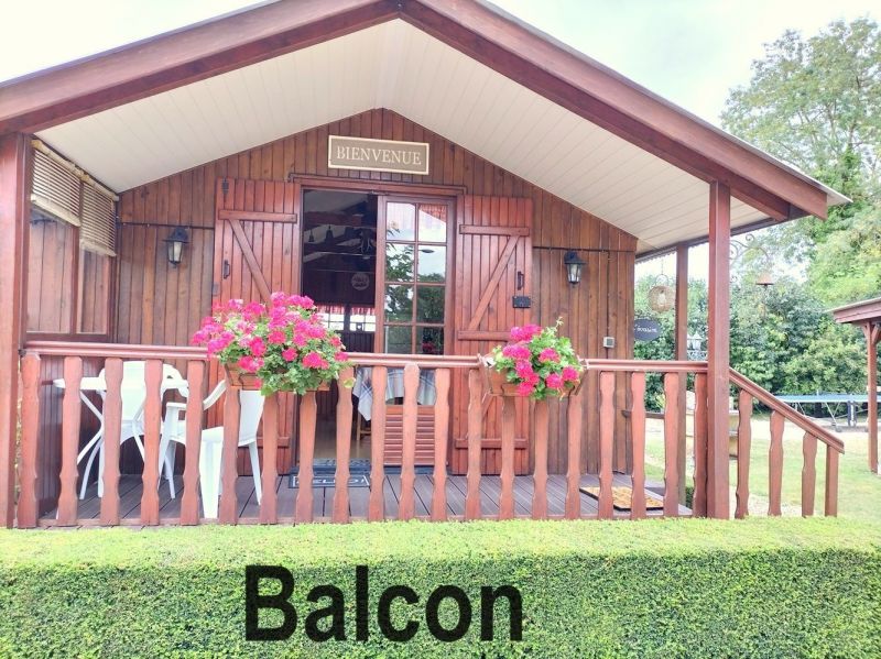 photo 2 Location entre particuliers Noyant chalet Pays de la Loire Maine et Loire Balcon