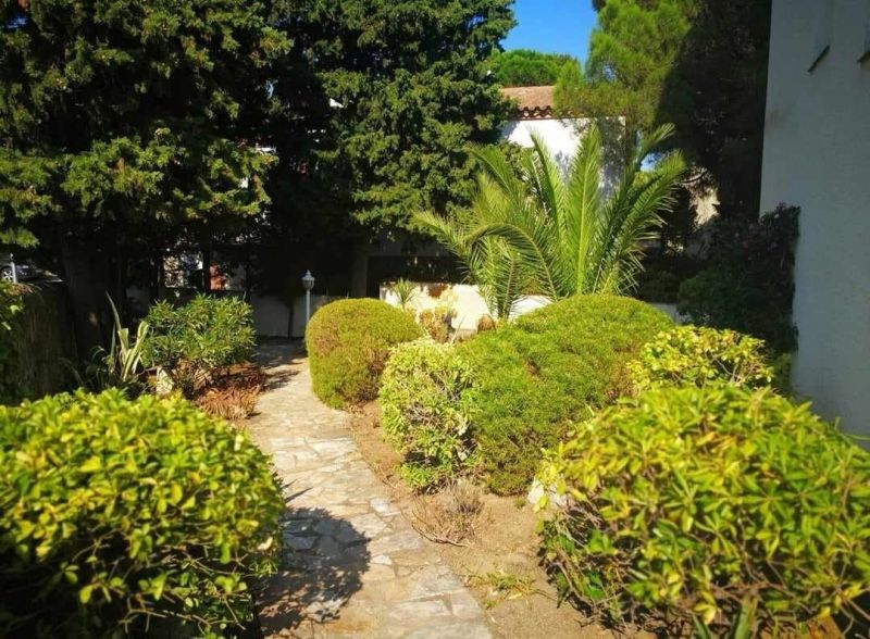 photo 1 Location entre particuliers Llana appartement Catalogne Grone (province de) Jardin