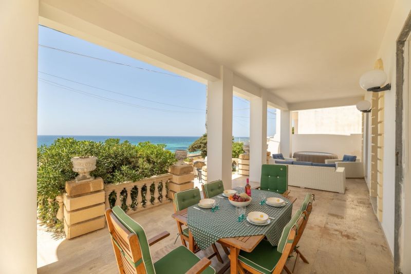 photo 3 Location entre particuliers Torre Suda villa Pouilles Lecce (province de) Veranda