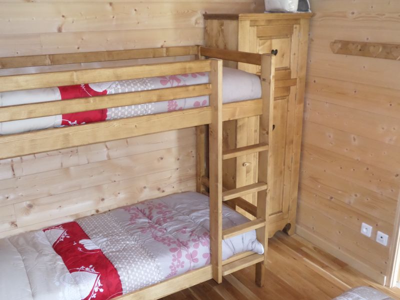 photo 4 Location entre particuliers Samons chalet Rhne-Alpes Haute-Savoie chambre 1