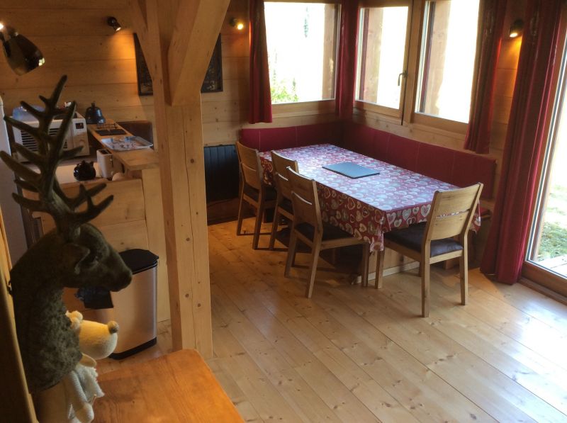 photo 12 Location entre particuliers Praz de Lys Sommand chalet Rhne-Alpes Haute-Savoie Salle  manger