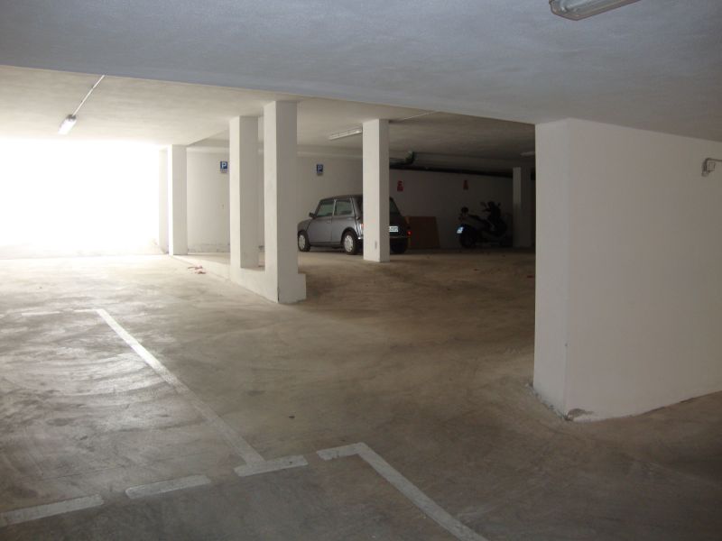photo 3 Location entre particuliers Santa Teresa di Gallura appartement Sardaigne Olbia Tempio (province de) Parking