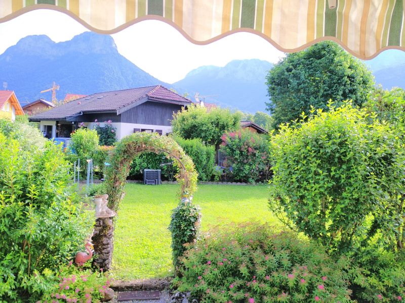 photo 7 Location entre particuliers Annecy appartement Rhne-Alpes Haute-Savoie Jardin