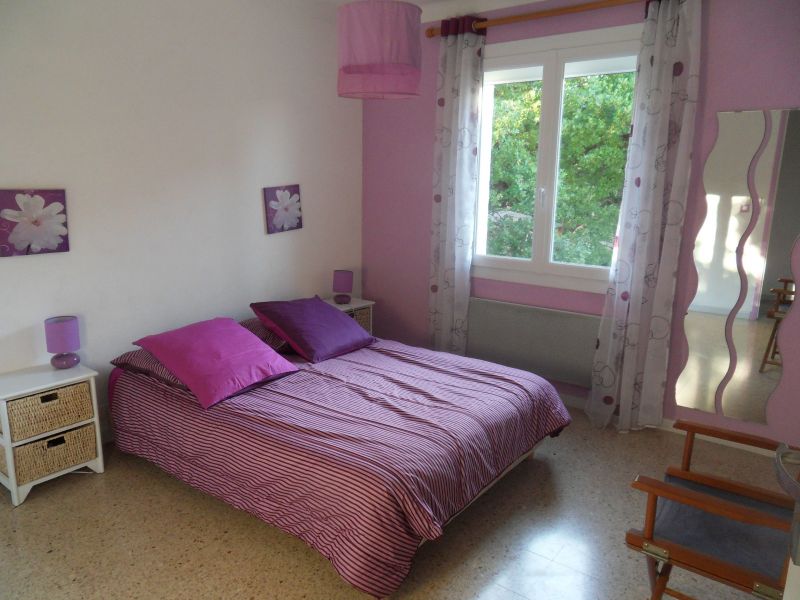 photo 13 Location entre particuliers Carpentras maison Provence-Alpes-Cte d'Azur Vaucluse chambre 3