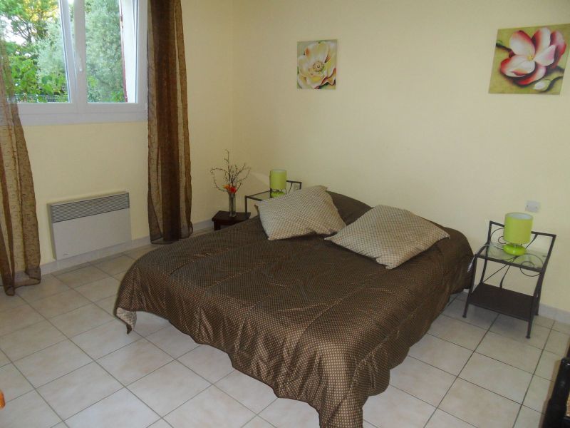 photo 15 Location entre particuliers Carpentras maison Provence-Alpes-Cte d'Azur Vaucluse chambre 5