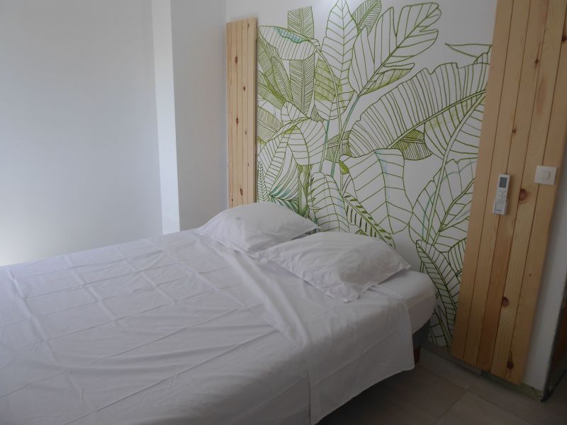 photo 7 Location entre particuliers Saint Francois appartement Grande Terre  chambre 2