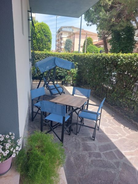 photo 10 Location entre particuliers Bellaria Igea Marina appartement milie-Romagne Rimini (province de) Jardin