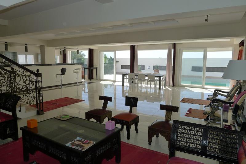 photo 5 Location entre particuliers Agadir villa   Salon 1