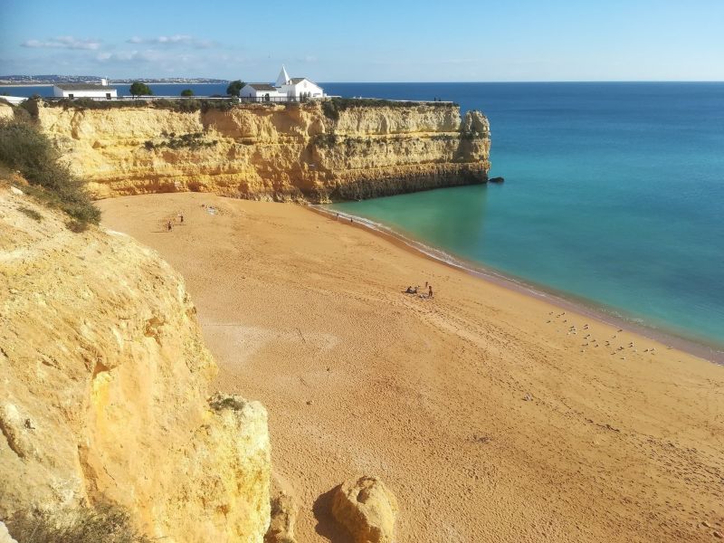 photo 6 Location entre particuliers Porches studio Algarve  Plage