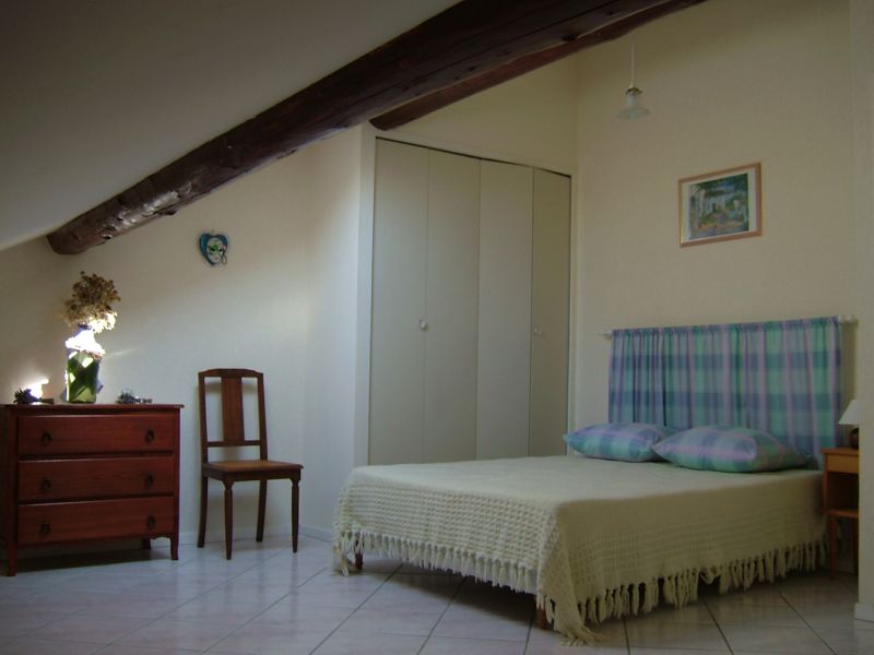 photo 12 Location entre particuliers Aix en Provence maison Provence-Alpes-Cte d'Azur Bouches du Rhne chambre