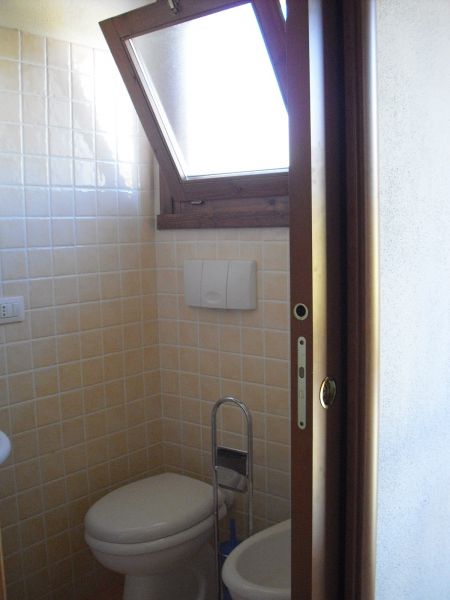 photo 12 Location entre particuliers Badesi appartement Sardaigne Olbia Tempio (province de) salle de bain 2