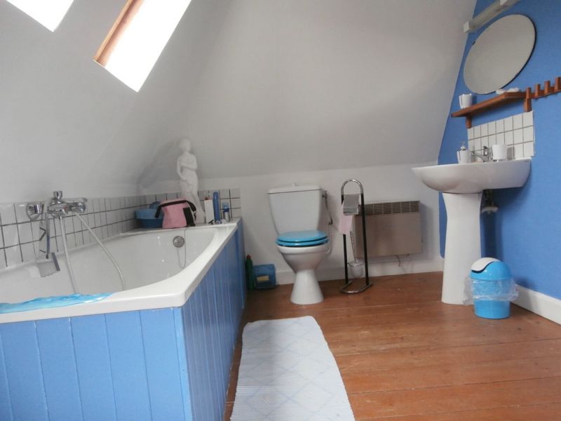 photo 16 Location entre particuliers Rocamadour maison Midi-Pyrnes Lot salle de bain