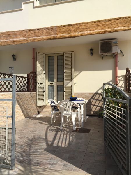 photo 2 Location entre particuliers Ugento - Torre San Giovanni appartement Pouilles Lecce (province de) Entre