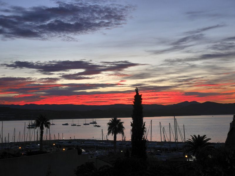 photo 17 Location entre particuliers La Ciotat appartement Provence-Alpes-Cte d'Azur Bouches du Rhne Vue de la terrasse