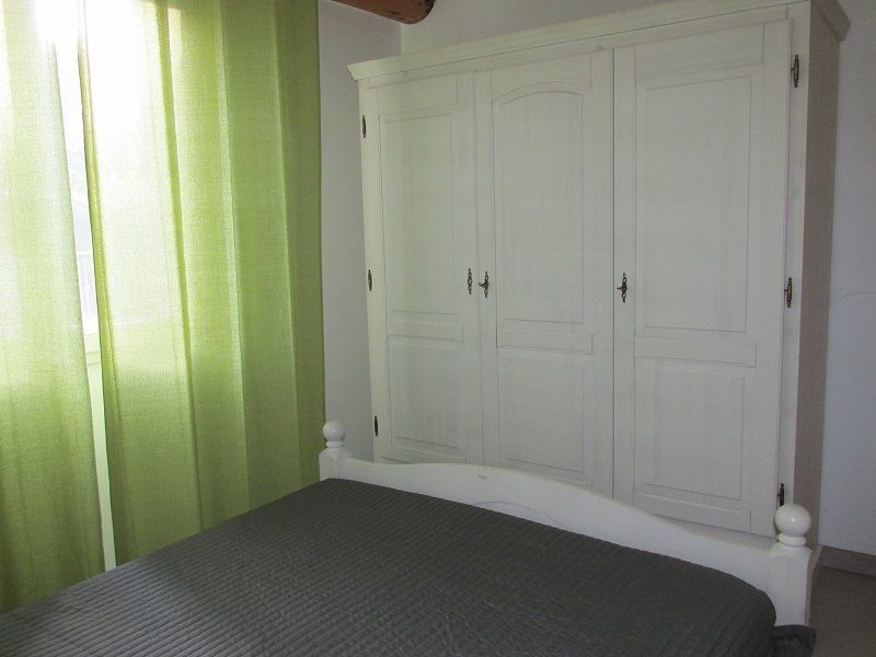 photo 9 Location entre particuliers Alleins maison Provence-Alpes-Cte d'Azur Bouches du Rhne chambre