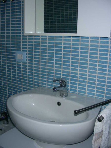 photo 13 Location entre particuliers Costa Rei appartement Sardaigne Cagliari (province de) salle de bain