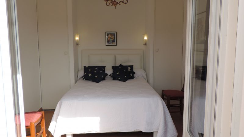 photo 17 Location entre particuliers Les Issambres appartement Provence-Alpes-Cte d'Azur Var chambre 1