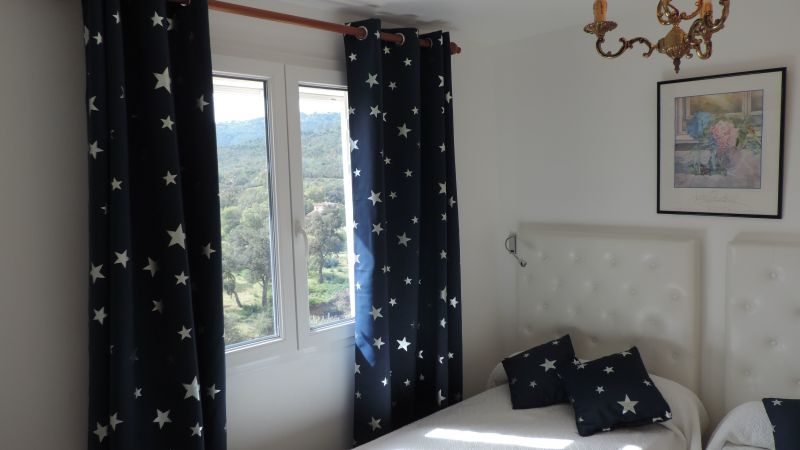 photo 23 Location entre particuliers Les Issambres appartement Provence-Alpes-Cte d'Azur Var chambre 2