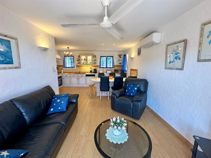 photo 15 Location entre particuliers Les Issambres appartement Provence-Alpes-Cte d'Azur Var Sjour