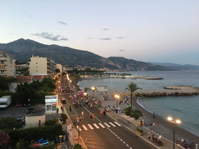 photo 20 Location entre particuliers Menton appartement Provence-Alpes-Cte d'Azur Alpes-Maritimes Vue de la terrasse