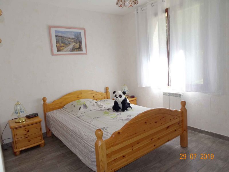 photo 6 Location entre particuliers Embrun appartement Provence-Alpes-Cte d'Azur Hautes-Alpes chambre