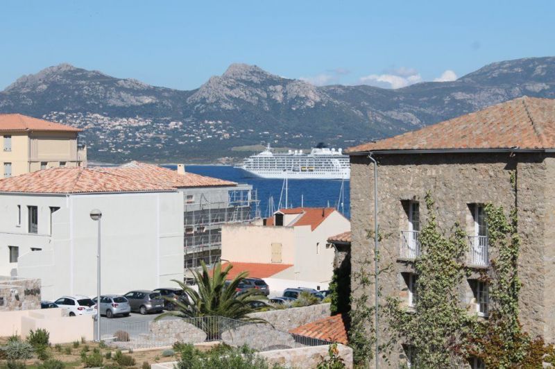 photo 10 Location entre particuliers Calvi appartement Corse Haute-Corse Vue de la terrasse