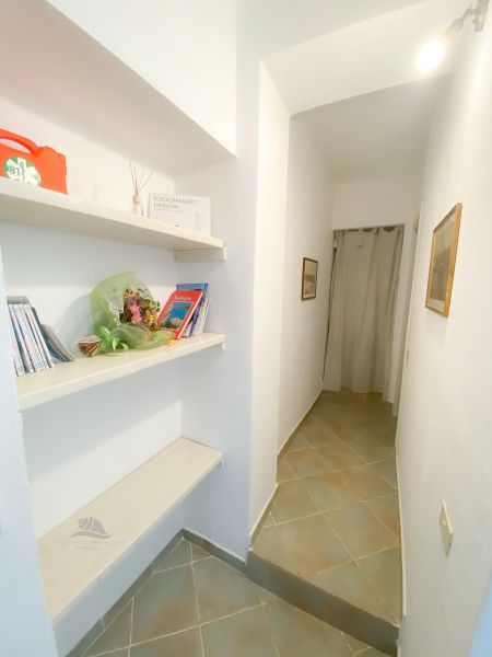 photo 10 Location entre particuliers Santa Teresa di Gallura appartement   Couloir