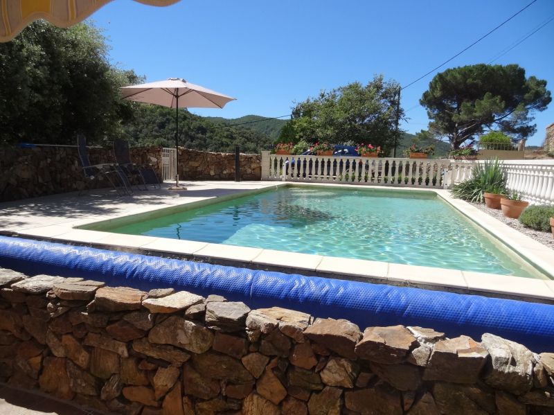 photo 6 Location entre particuliers Uzs appartement Languedoc-Roussillon  Piscine