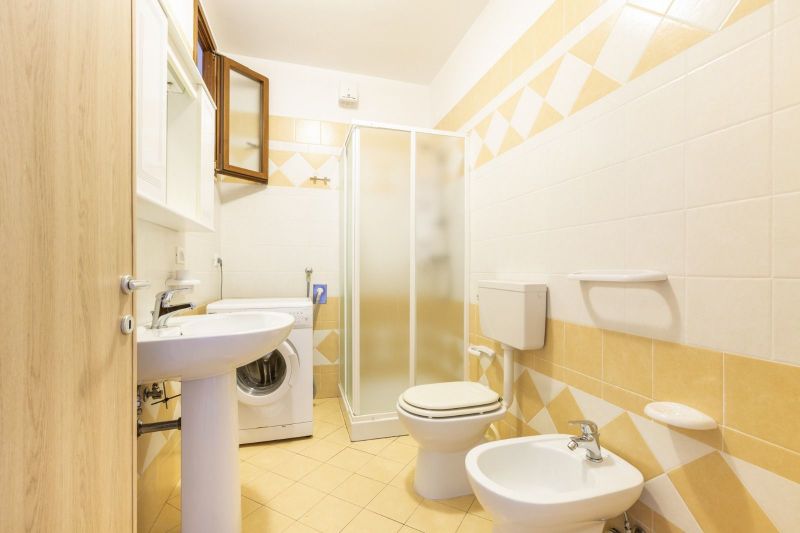 photo 13 Location entre particuliers Torre Pali appartement Pouilles Lecce (province de) salle de bain 1