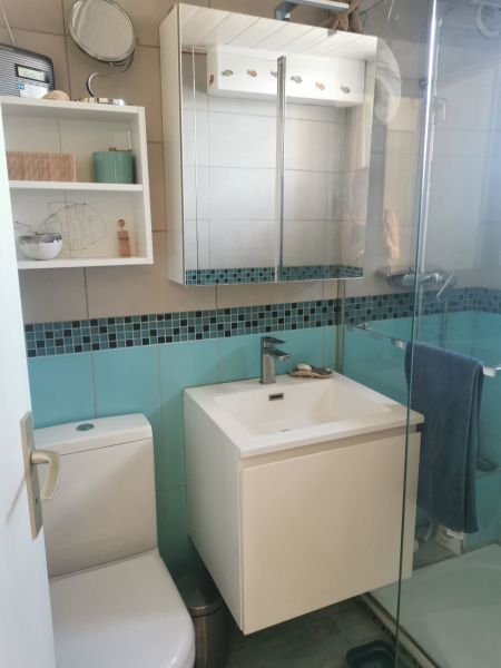 photo 6 Location entre particuliers Leucate maison Languedoc-Roussillon Aude salle de bain