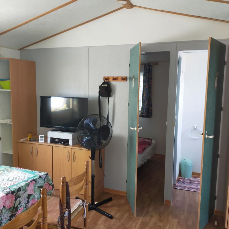 photo 5 Location entre particuliers La Cotinire mobilhome Poitou-Charentes Charente-Maritime Salle  manger