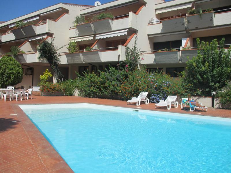 photo 9 Location entre particuliers Porto Azzurro appartement Toscane Ile d'Elbe Piscine