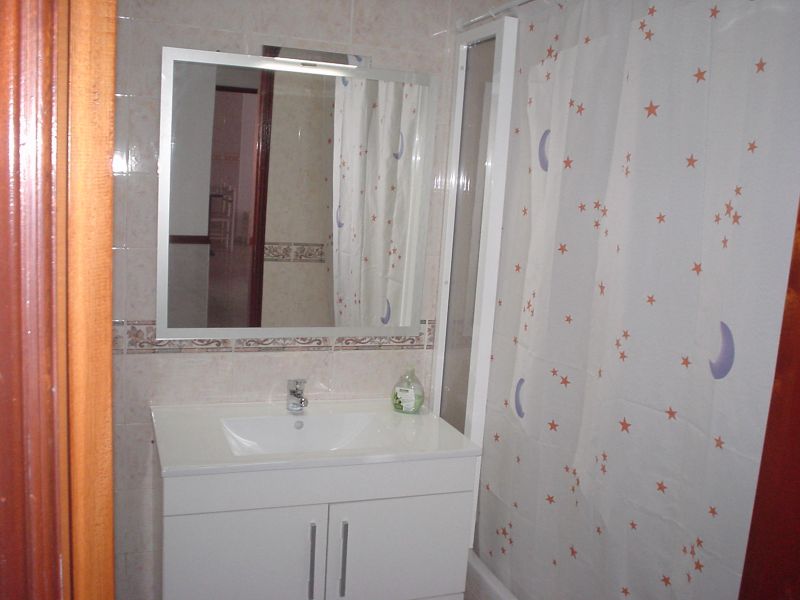 photo 9 Location entre particuliers Monte Gordo appartement Algarve  salle de bain