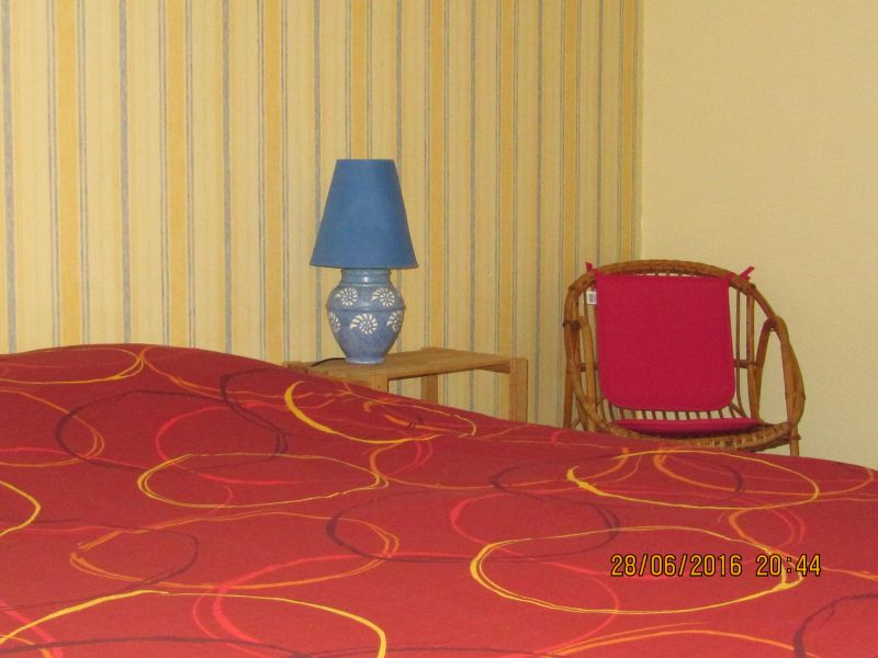 photo 10 Location entre particuliers Cassis appartement Provence-Alpes-Cte d'Azur Bouches du Rhne chambre 2