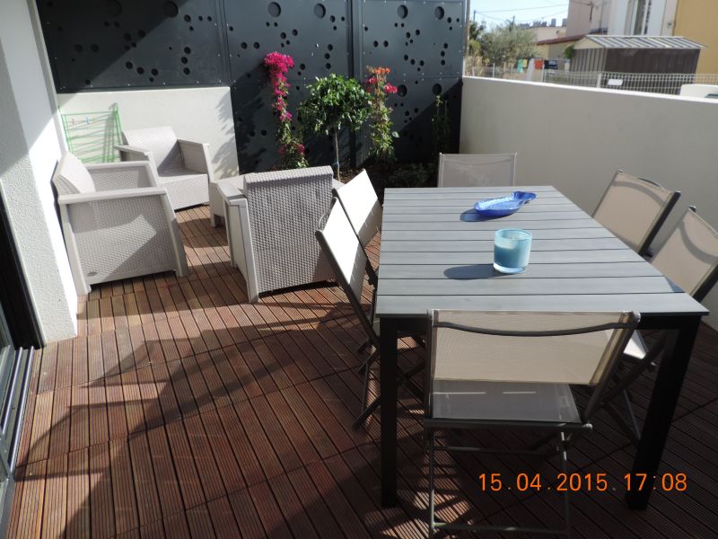 photo 9 Location entre particuliers Six Fours Les Plages appartement Provence-Alpes-Cte d'Azur  Vue de la terrasse