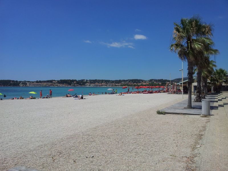 photo 0 Location entre particuliers Six Fours Les Plages appartement Provence-Alpes-Cte d'Azur  Plage