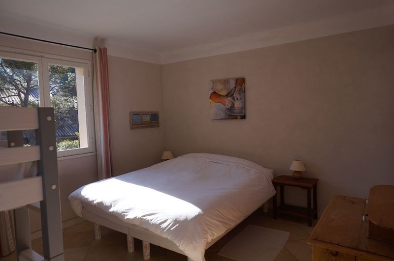 photo 14 Location entre particuliers Saint Raphael villa Provence-Alpes-Cte d'Azur Var chambre 2