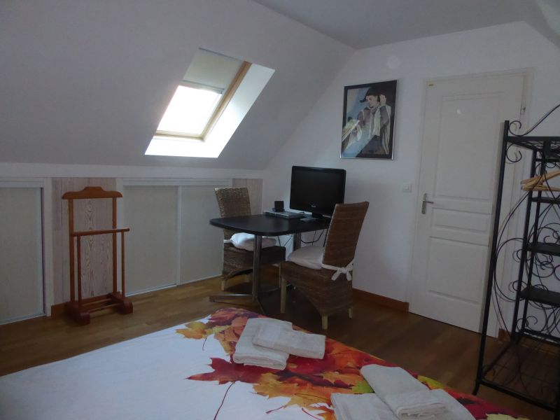 photo 15 Location entre particuliers Fontainebleau maison Ile-de-France Seine-et-Marne chambre 1