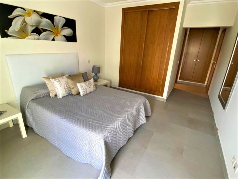 photo 2 Location entre particuliers Armao de Pera appartement Algarve  chambre 1