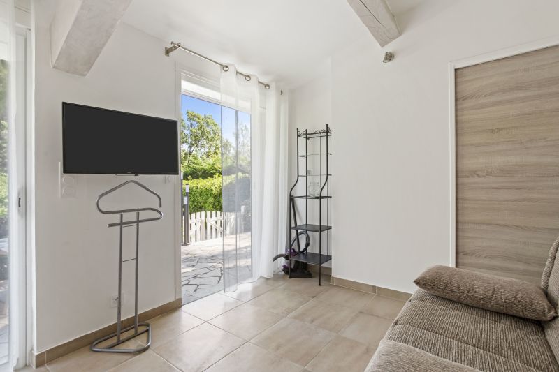 photo 5 Location entre particuliers Saint Raphael studio Provence-Alpes-Cte d'Azur Var