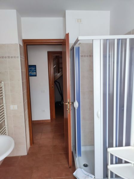photo 14 Location entre particuliers Cagliari appartement Sardaigne Cagliari (province de) salle de bain 1