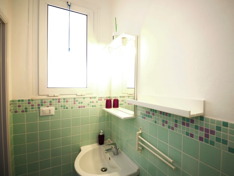 photo 4 Location entre particuliers Mondolfo appartement   salle de bain