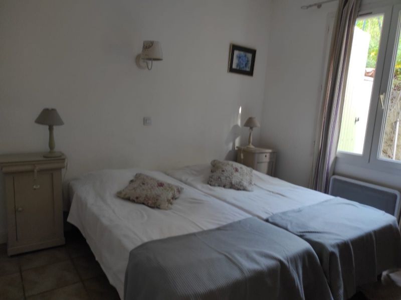 photo 9 Location entre particuliers Le Lavandou villa Provence-Alpes-Cte d'Azur Var chambre 2