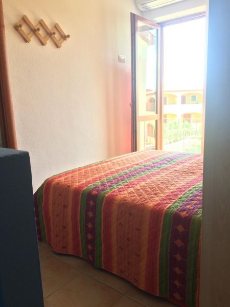 photo 7 Location entre particuliers Badesi appartement Sardaigne  chambre