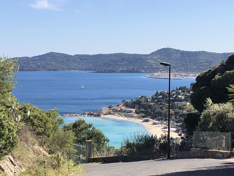 photo 17 Location entre particuliers Le Lavandou villa   Vue autre