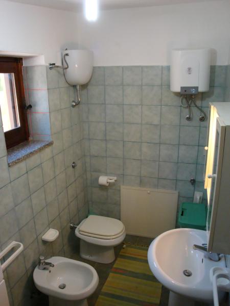 photo 4 Location entre particuliers Cardedu appartement Sardaigne Ogliastra (province de) salle de bain