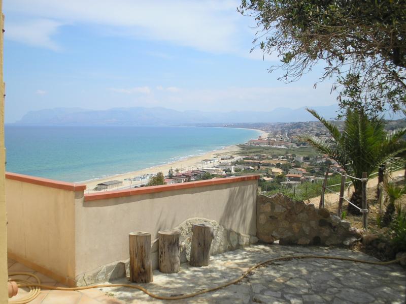 photo 12 Location entre particuliers Castellammare del Golfo villa Sicile Trapani (province de) Vue de la terrasse