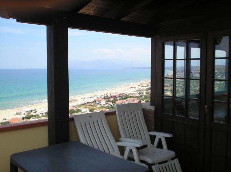 photo 16 Location entre particuliers Castellammare del Golfo villa Sicile Trapani (province de) Vue du balcon